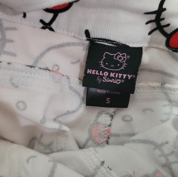 Hello Kitty Overalls Small - Picture 6 of 8